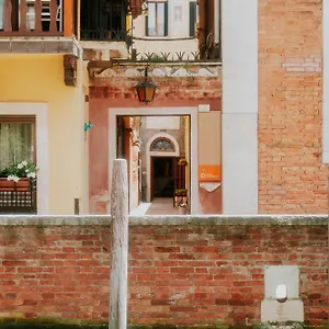 Semesterbostad Casa Accademia, Venedig